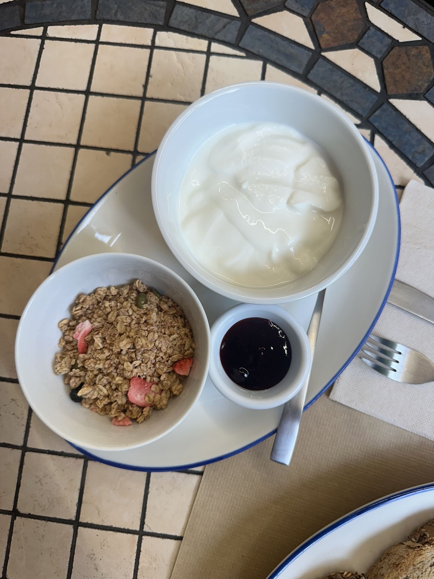 Yogur con granola del Hotel Palacete