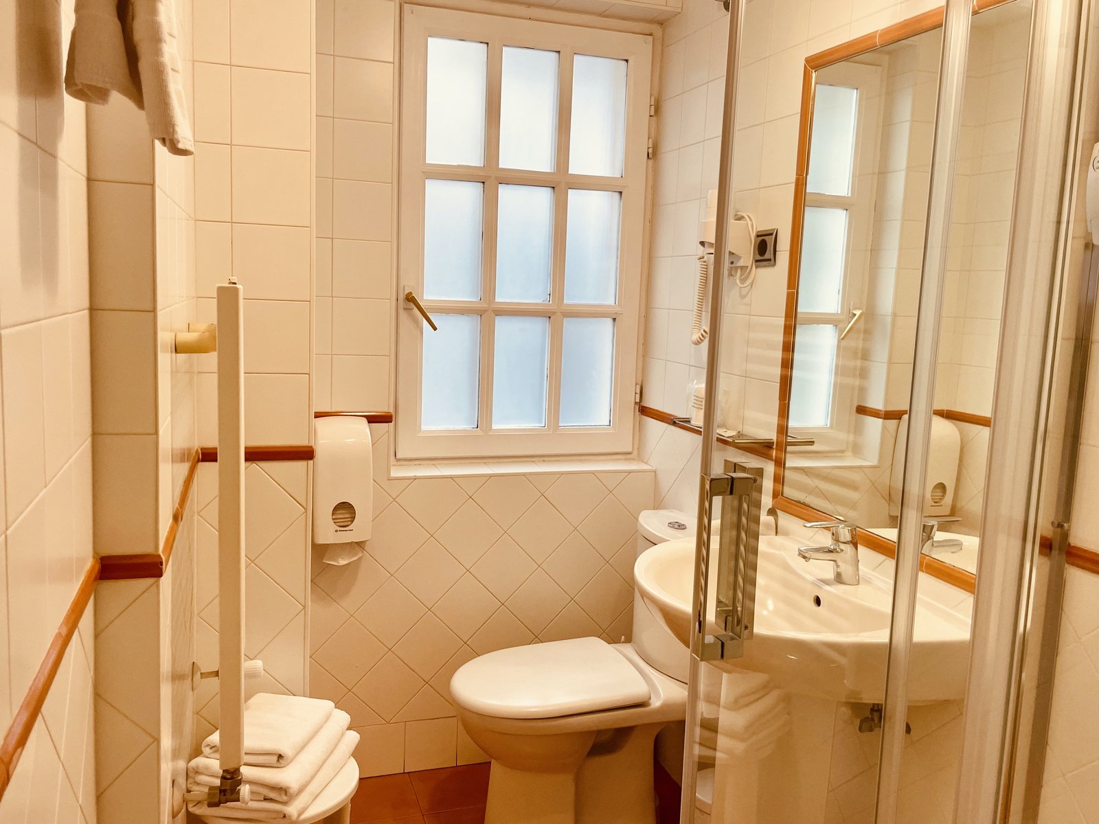 Chambre double avec deux lits simples