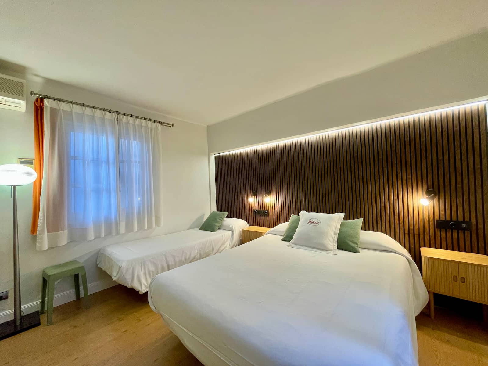 Habitación triple del Hotel Palacete
